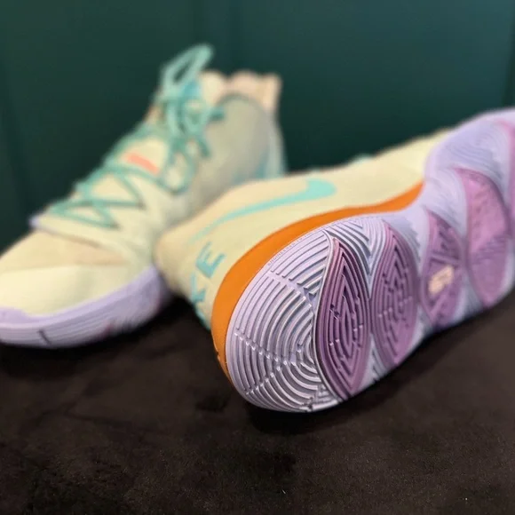 Kyrie 5 SpongeBob - Squidward Tentacles, Men display picture 2